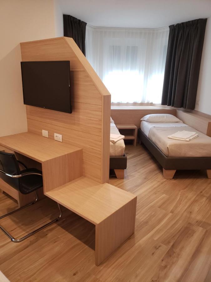 Hotel Cantaleone Сан-Мікеле-алл'Адідже Екстер'єр фото